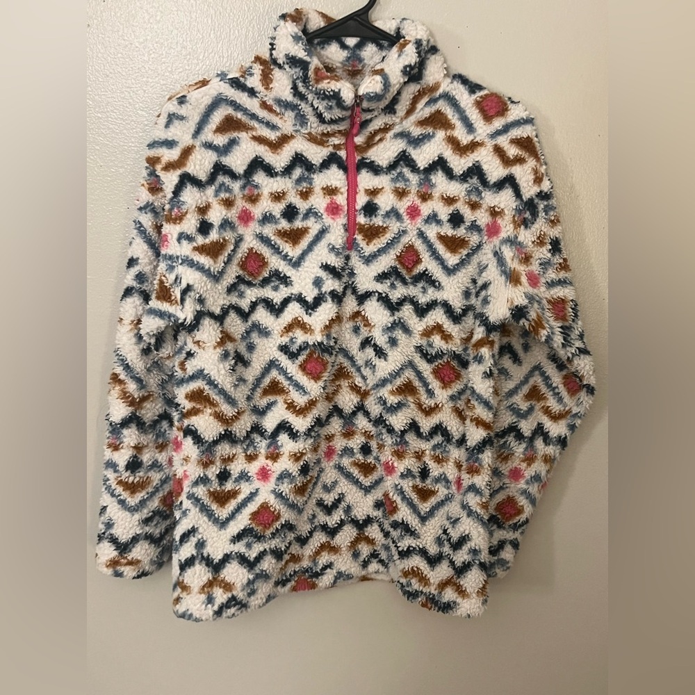 Cozy Patterned Fleece Pullover - Picture 3 of 6